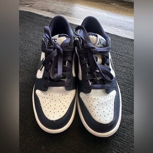 Nike Dunk Low- Navy/ White Sneakers- Size 4Y